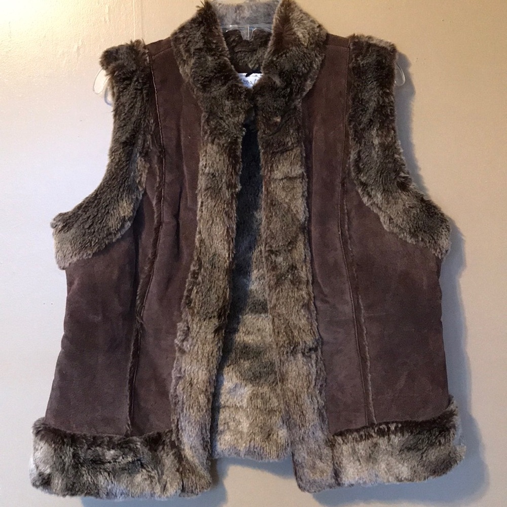Live A little Leather and faux fur vest XL Brown
